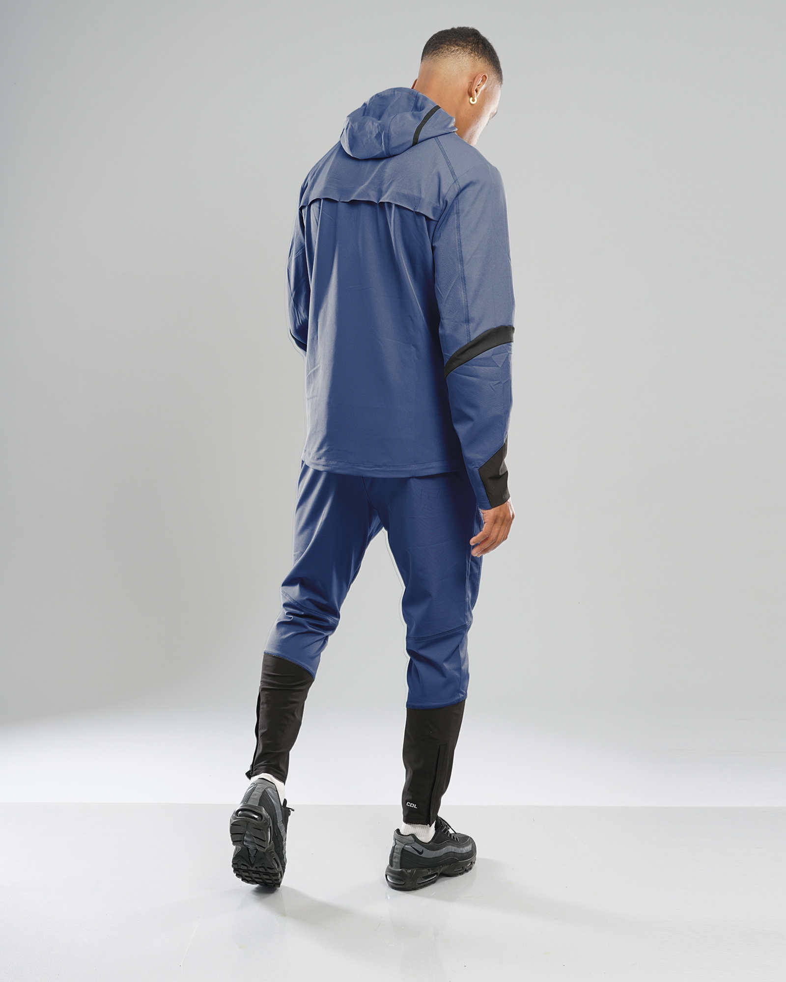 running_blue sport_02